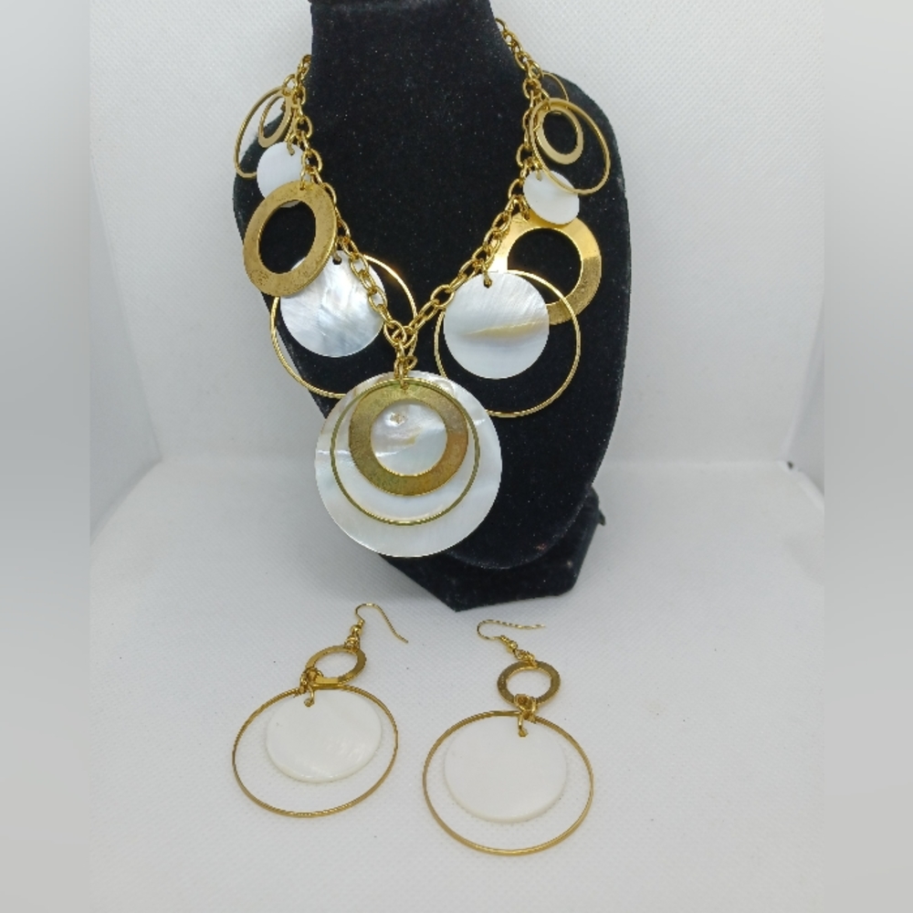 Vintage Gold Mother of pearl